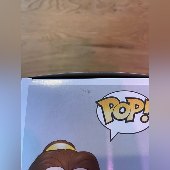 Funko POP Belle 221 - Picture 6 of 7